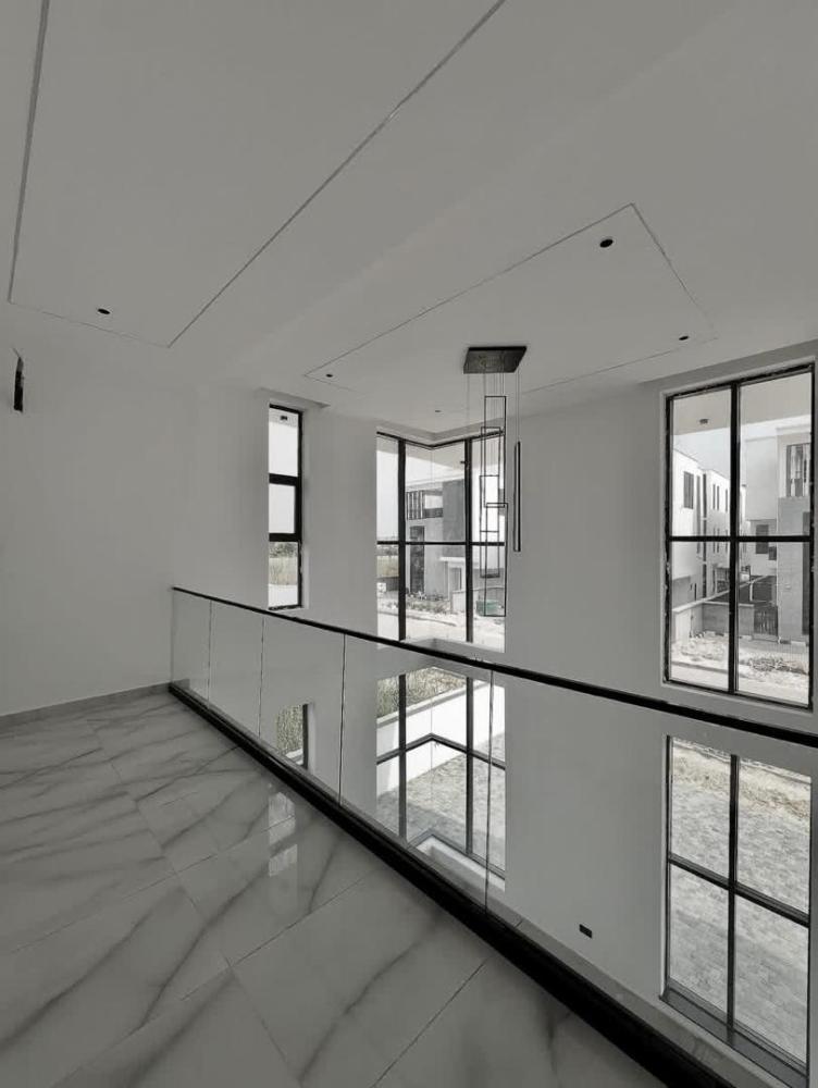 5 Bedroom Fully Detached Duplex Available at Ikate, Lekki.