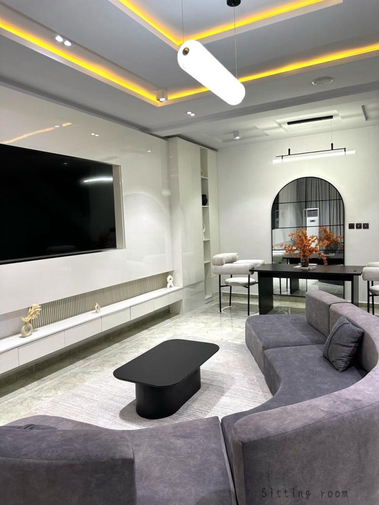 luxury 4 bedroom apartment for your home away from home experience .