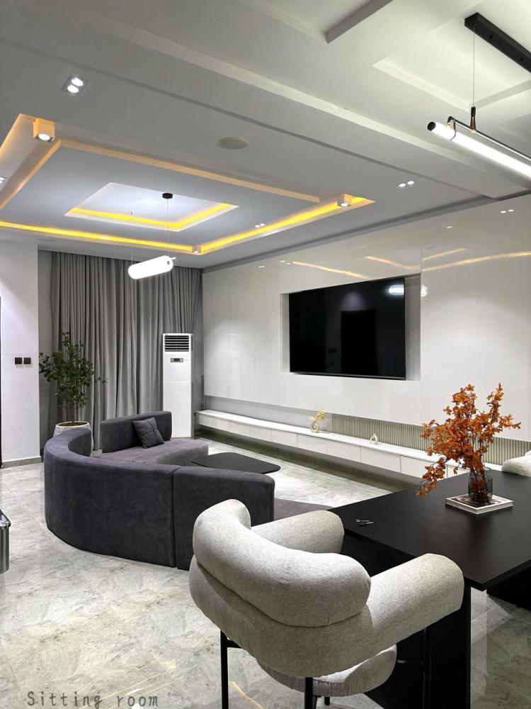 luxury 4 bedroom apartment for your home away from home experience .