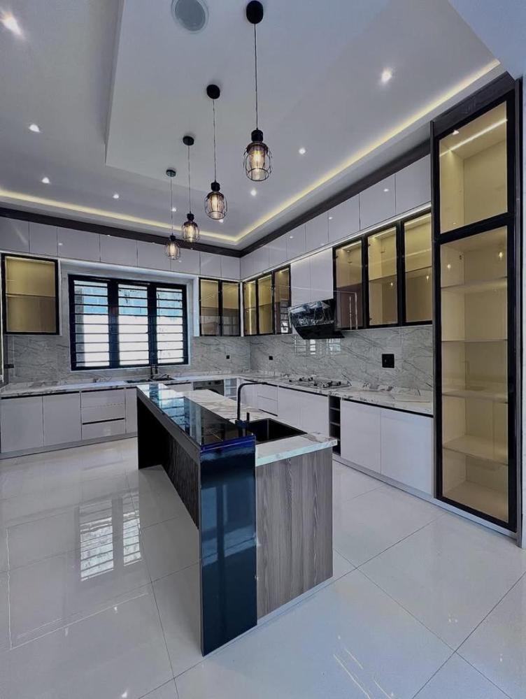 5 Bedroom Fully Detached Duplex at Lekki County, Lekki.