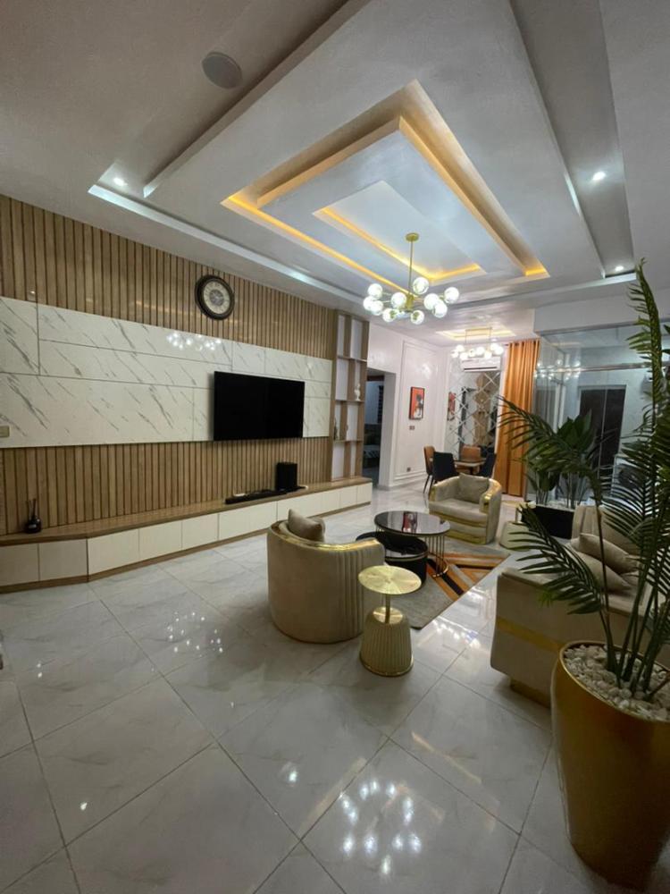 2 Bedroom Apartment Available at Ikate, Lekki.