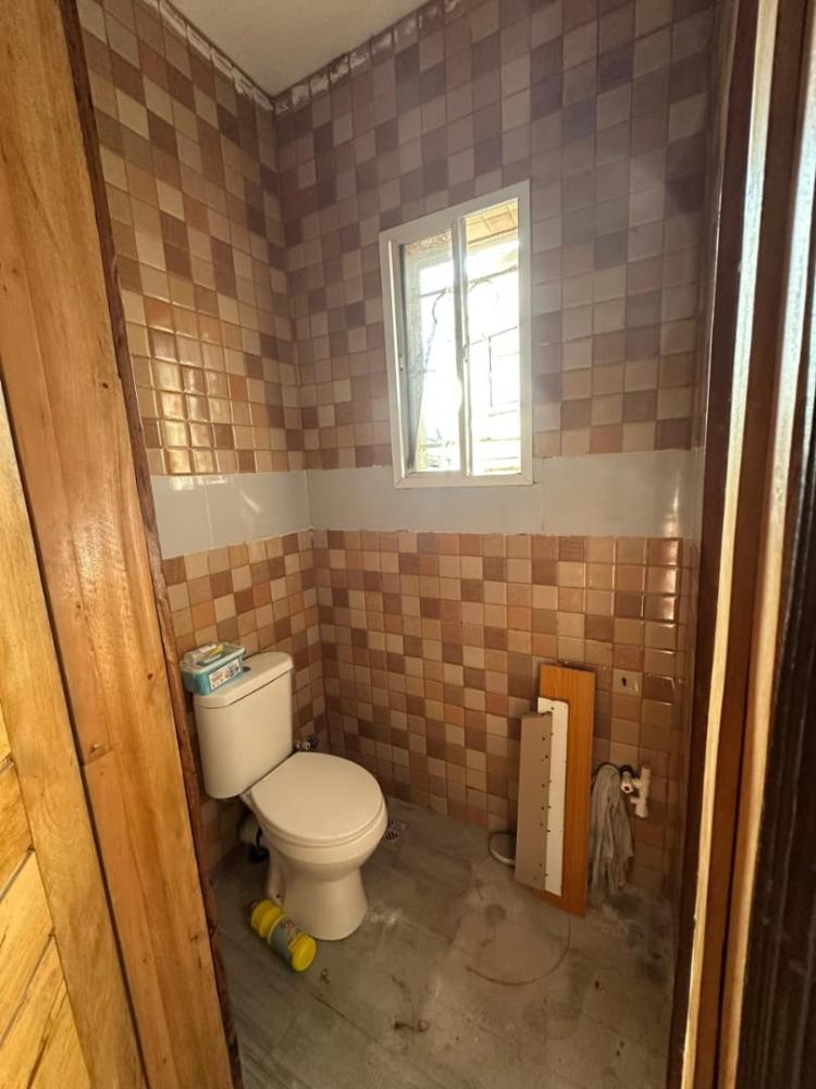 2 Bedroom Apartment located at Ologolo, Lekki.