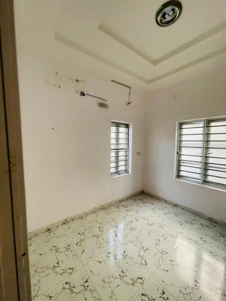 Shared Apartment available At Lekki County, Ikota.