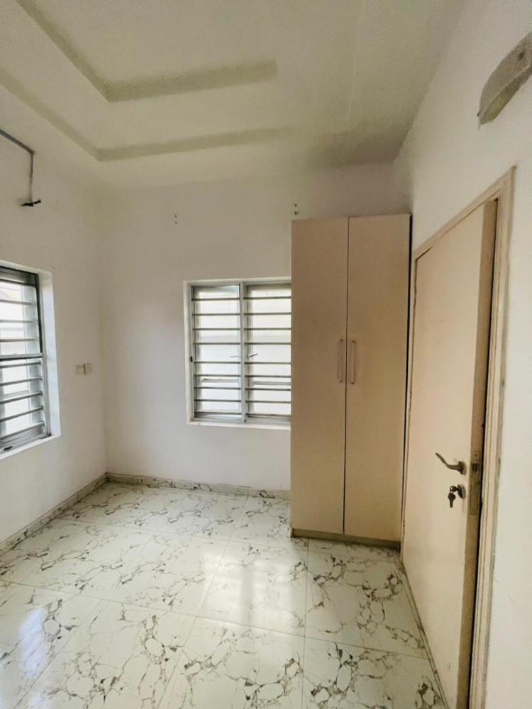 Shared Apartment available At Lekki County, Ikota.