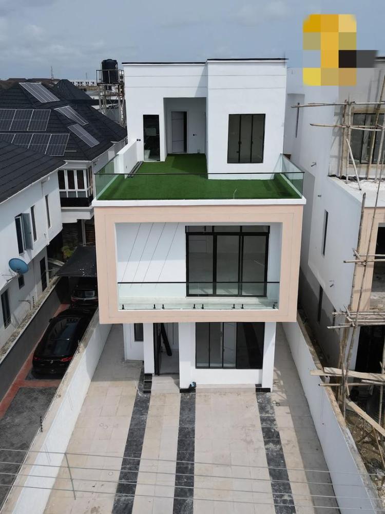 5 Bedroom Fully Detached Duplex Available at Ologolo, Lekki