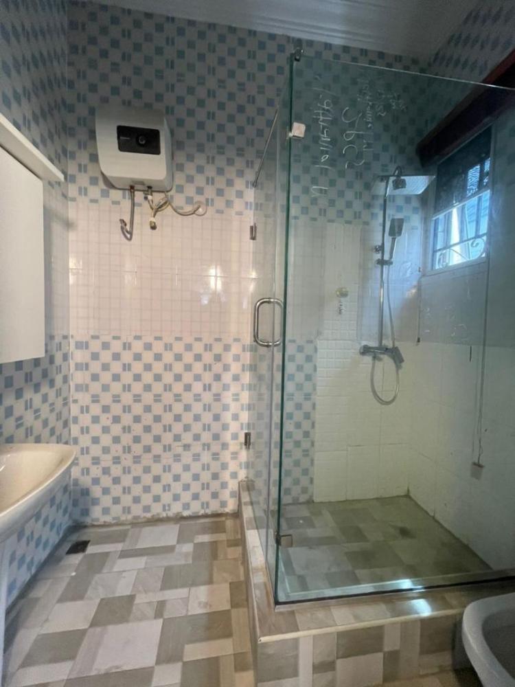 5 Bedroom Fully Detached Duplex Available at Chevron, Lekki.