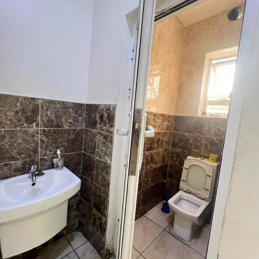 OFFICE/SHOP SPACE || 6.750 MILLION || LEKKI PHASE 1 ,LAGOS