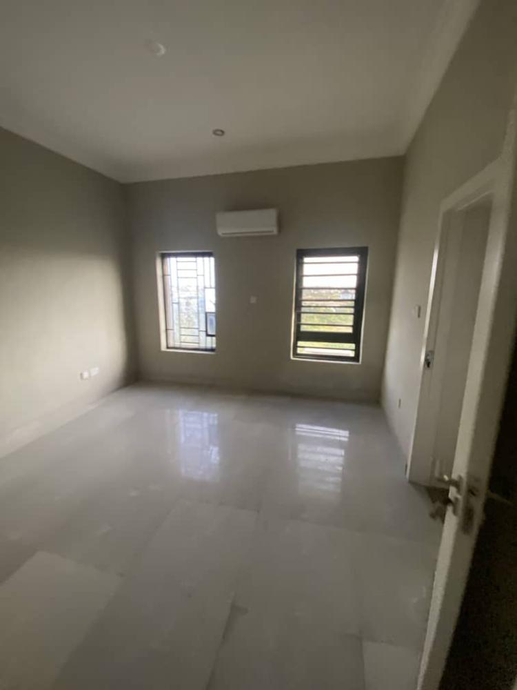 3 Bedroom Flat Available at Lekki County Estate, Ikota, Lekki.