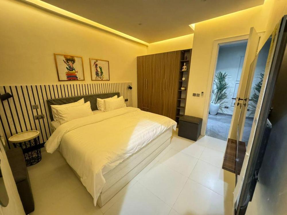 FURNISHED 2 BED || 170 MILLION || IKATE LEKKI, LAGOS