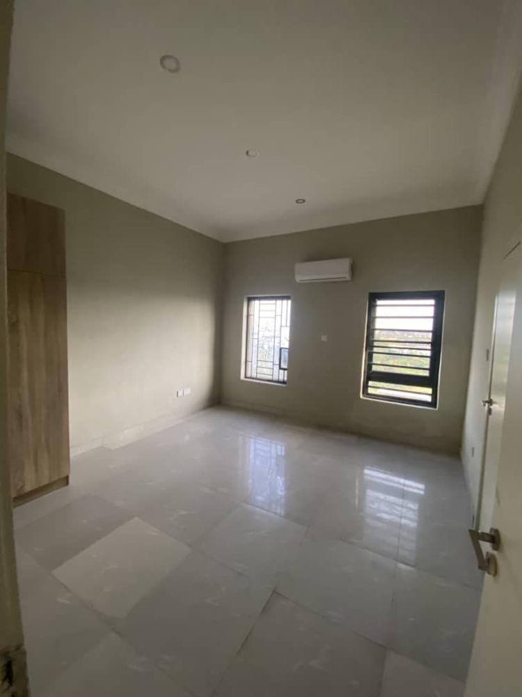 3 Bedroom Flat Available at Lekki County Estate, Ikota, Lekki.