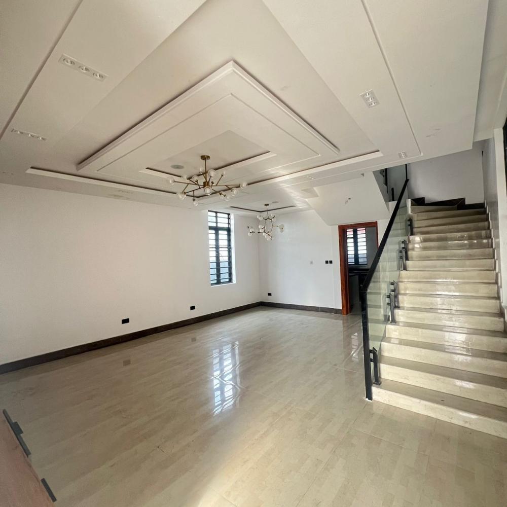 5 BED &amp; BQ || 650 MILLION || , LEKKI, PHASE 1, LAGOS