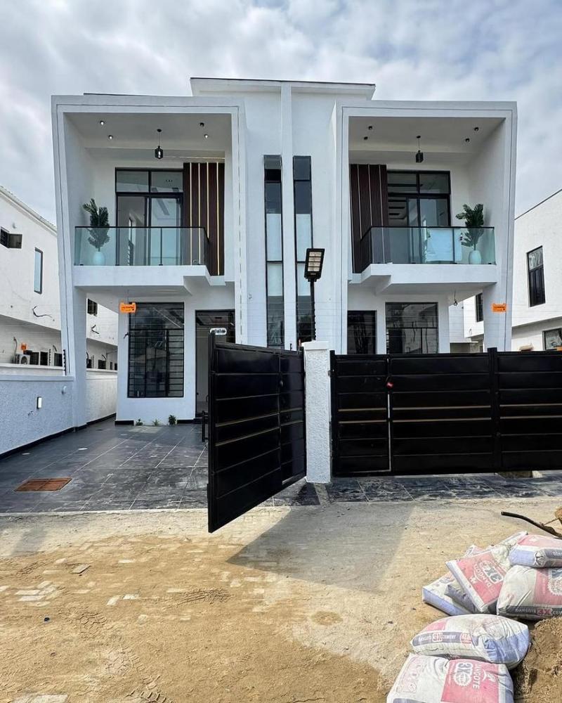 4 Bedroom Semi Detached Duplex available for Rent at Ikota, Lekki.