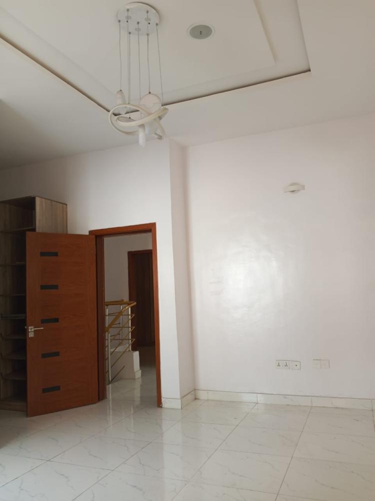 4 Bedroom Semi Detached Duplex For RENT at Ikota, Lekki.