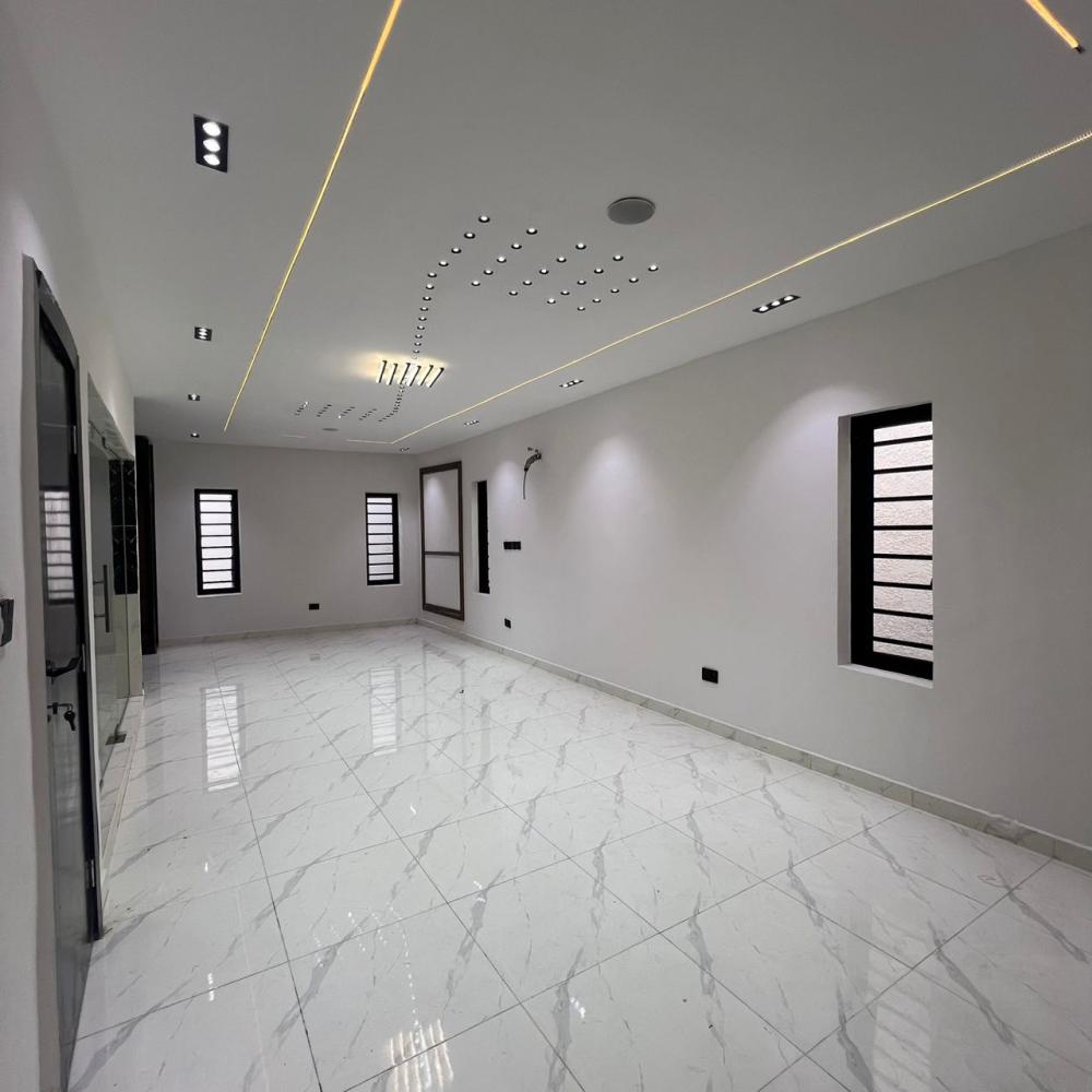 5 BED&amp;BQ || 750 MILLION || ORCHID ROAD LEKKI, LAGOS  For Sale