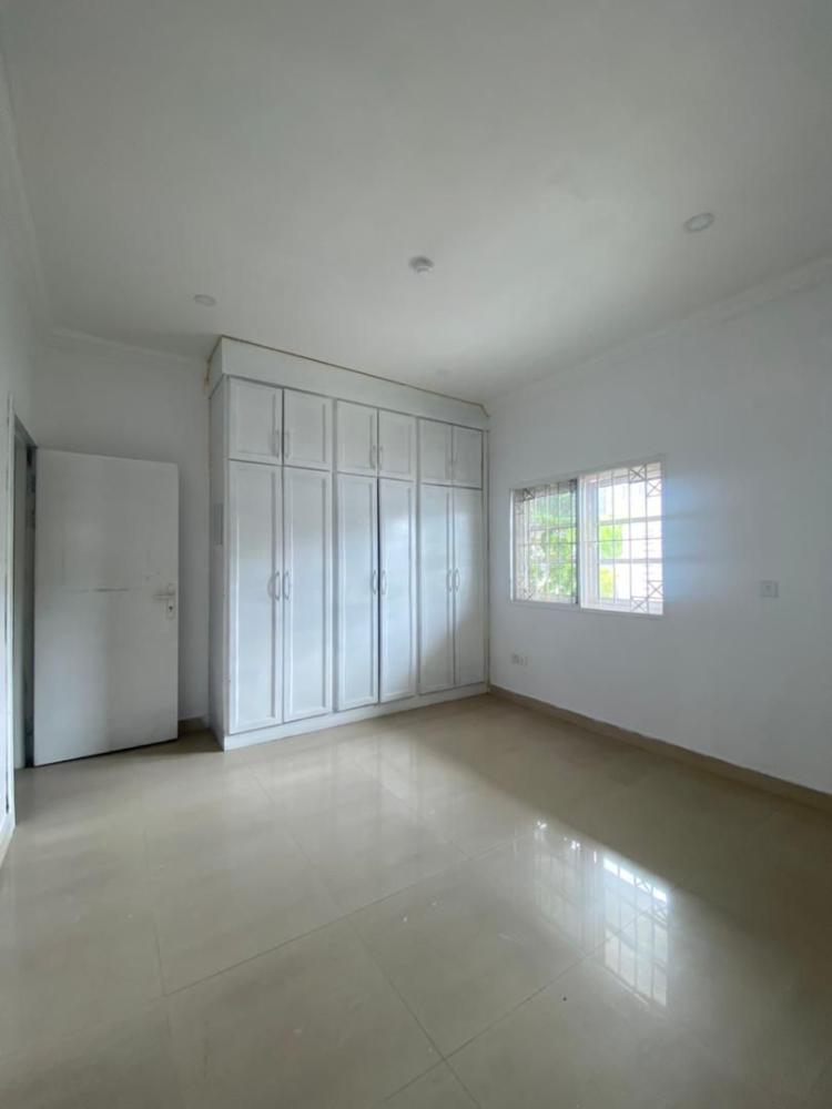 3 Bedroom Flat Located at Lekki Phase1, Lagos