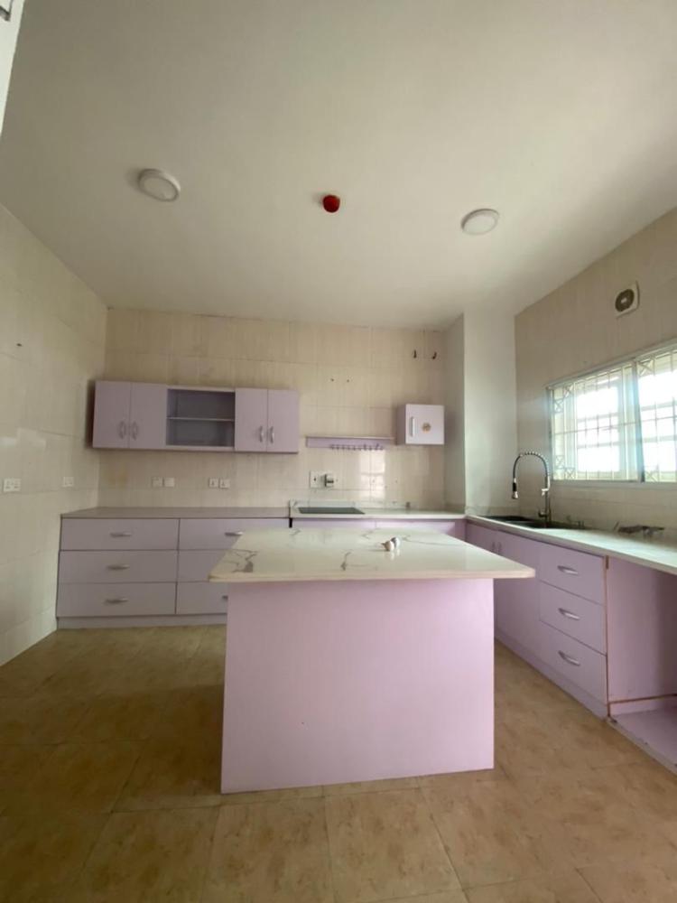 3 Bedroom Flat Located at Lekki Phase1, Lagos