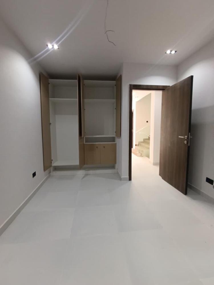 4 Bedroom Terrace Duplex With Bq