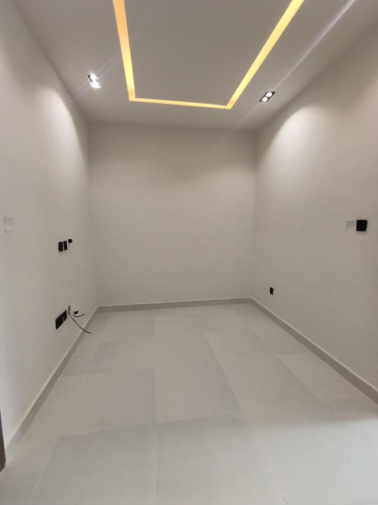 4 Bedroom Terrace Duplex With Bq