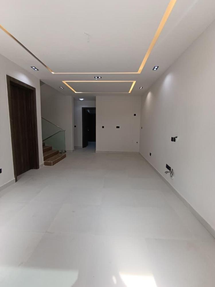 4 Bedroom Terrace Duplex With Bq