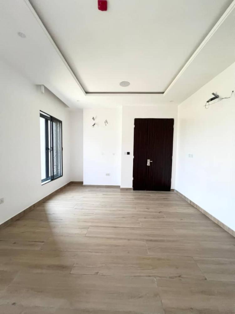 LUXURY 2BEDROOM SERVICED APARTMENT WITH BQ FOR SALE