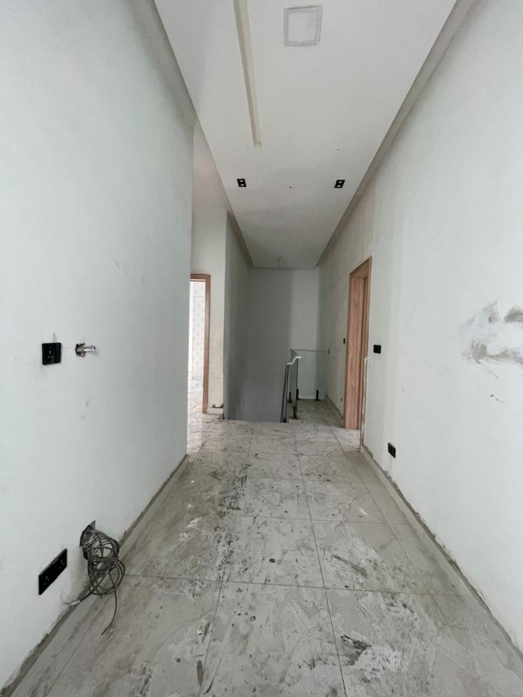 4 Bedroom Semi Detached for RENT at Chevron.