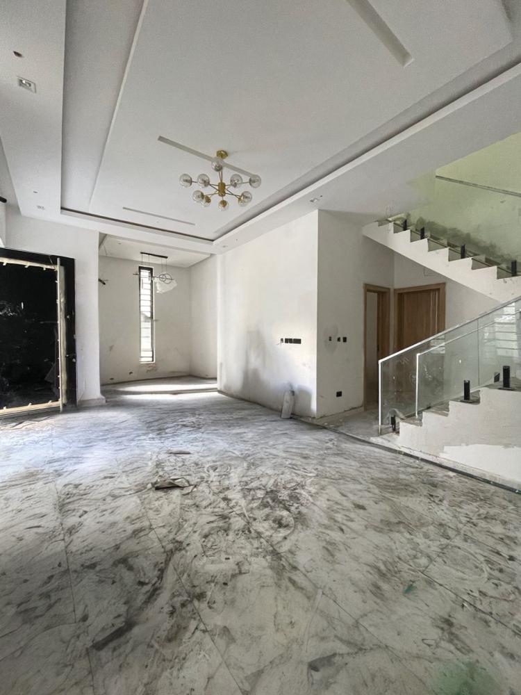 4 Bedroom Semi Detached for RENT at Chevron.