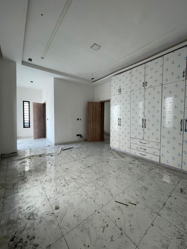 4 Bedroom Semi Detached for RENT at Chevron.