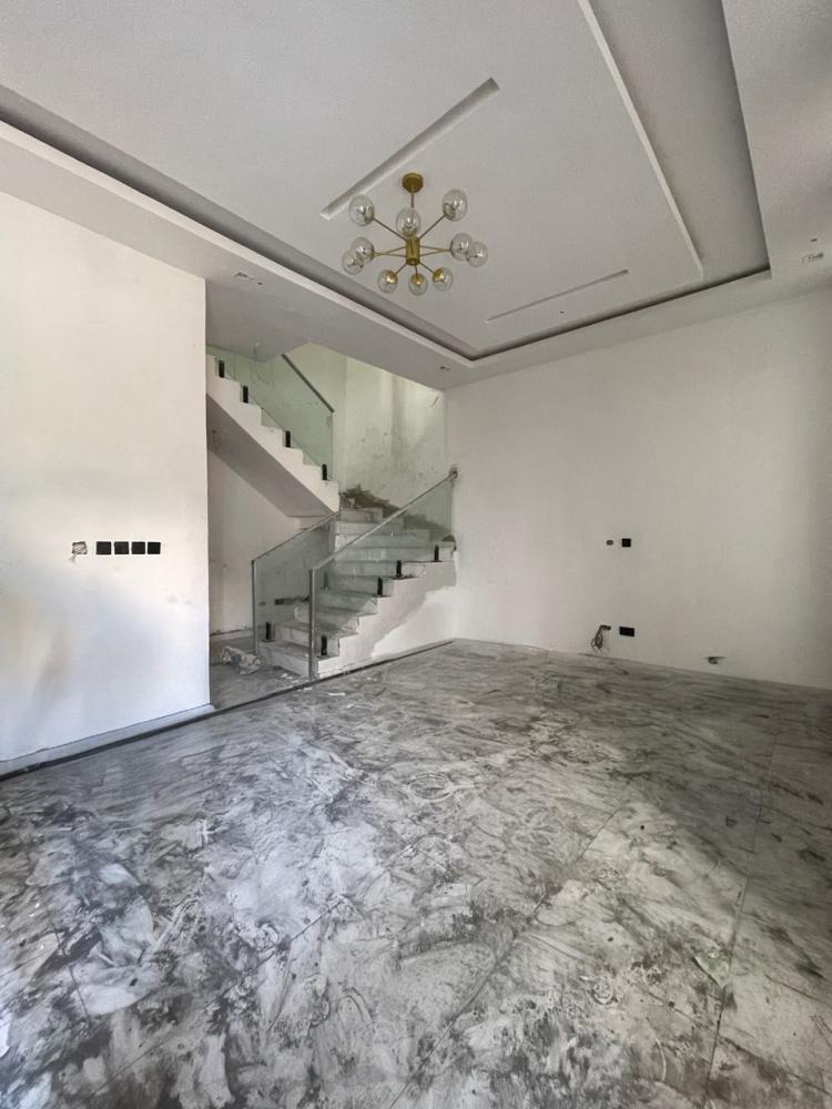 4 Bedroom Semi Detached for RENT at Chevron.