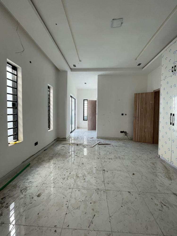 4 Bedroom Semi Detached for RENT at Chevron.