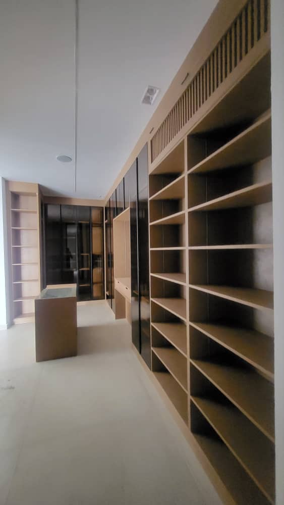 5 Bedroom Fully Detached Duplex For SALE at Lekki Phase 1, Lekki.