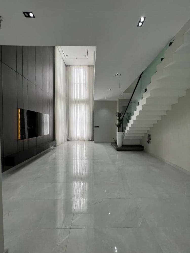 Brand New 5 Bedroom Duplex for SALE at 2nd Toll gate, Lekki.