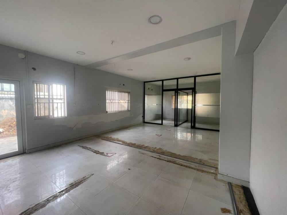 Spacious Cornerpiece Bungalow available for RENT for Commercial use only located Off Admiralty Way, Lekki Phase 1.