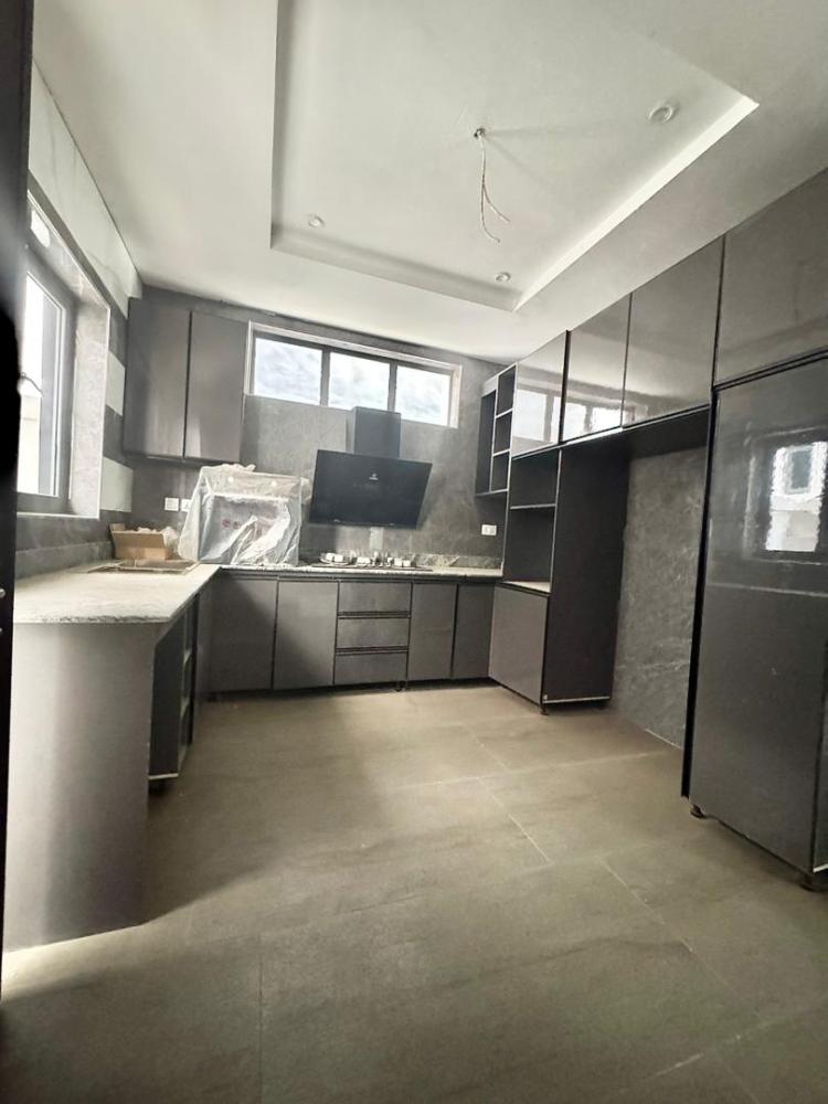 This luxury development  comprises of 5bedroom luxury detached duplexes with BQ*