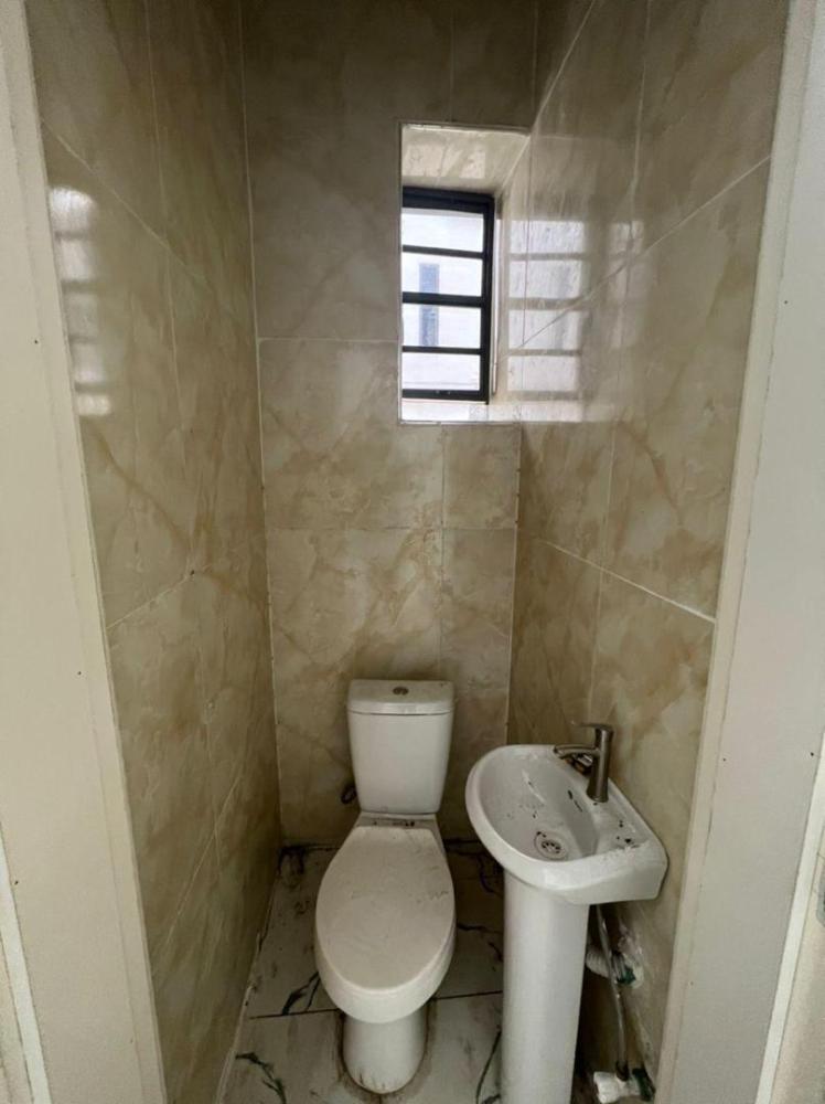 *🏡 2 Bedroom Terrace Duplex is Currently Available for Lease, located in Ikota GRA, Lekki Lagos.*