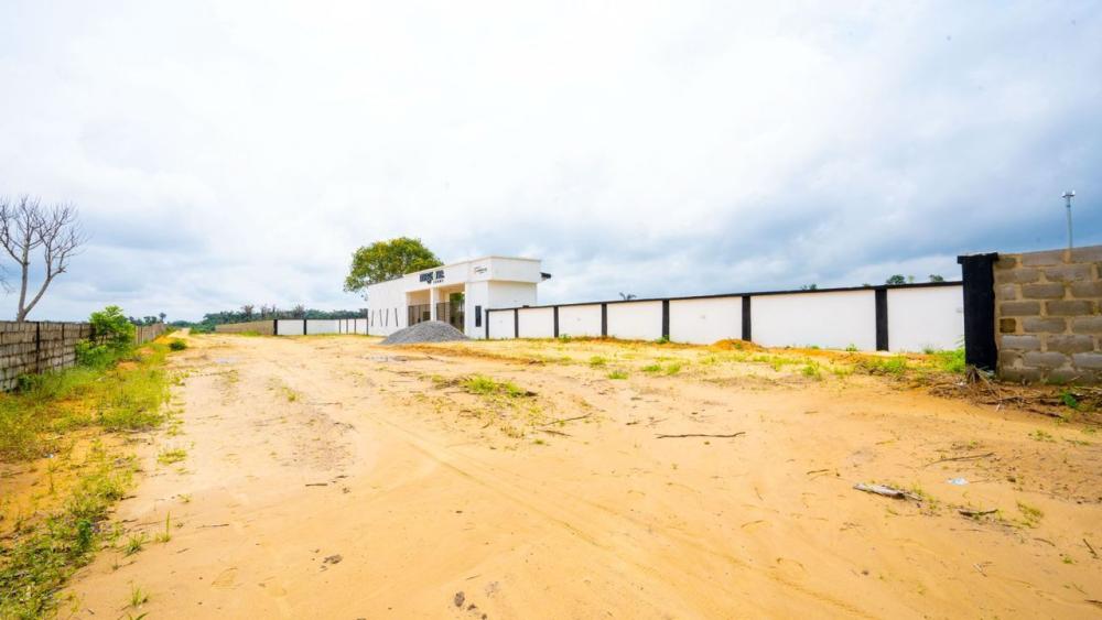 300sqm/500sqm and 1000sqm Dry Land for SALE At Lekki - Epe Expressway.