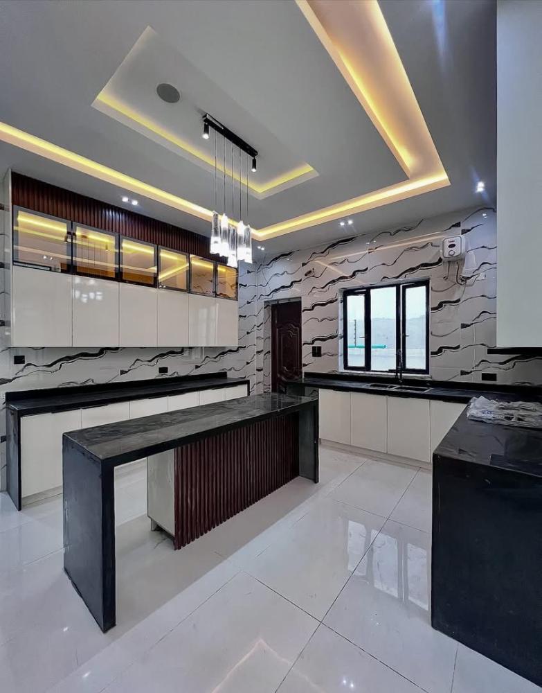 5 Bedroom Fully Detached Duplex With Swimming Pool for SALE Located at Ajah.