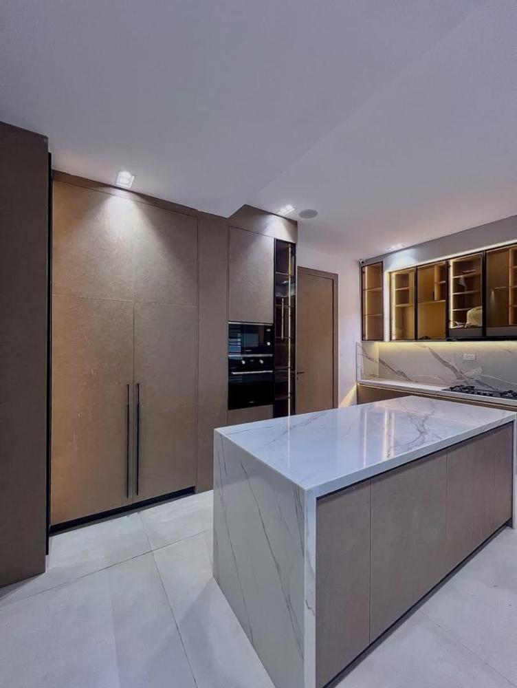 5 Bedroom Fully Detached Home With Swimming Pool, Cinema, Rooftop Terrace and Gym For SALE Located at Lekki Phase 1.