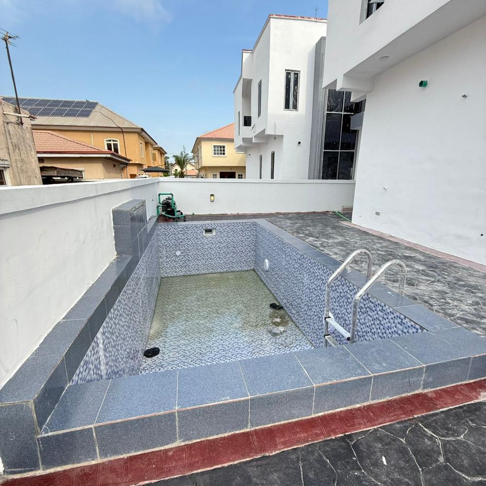 4 Bedroom Fully Detached Duplex With a Box Room and Swimming Pool Available For SALE At Crown Estate, Sangotedo, Ajah, Lekki, Lagos State.