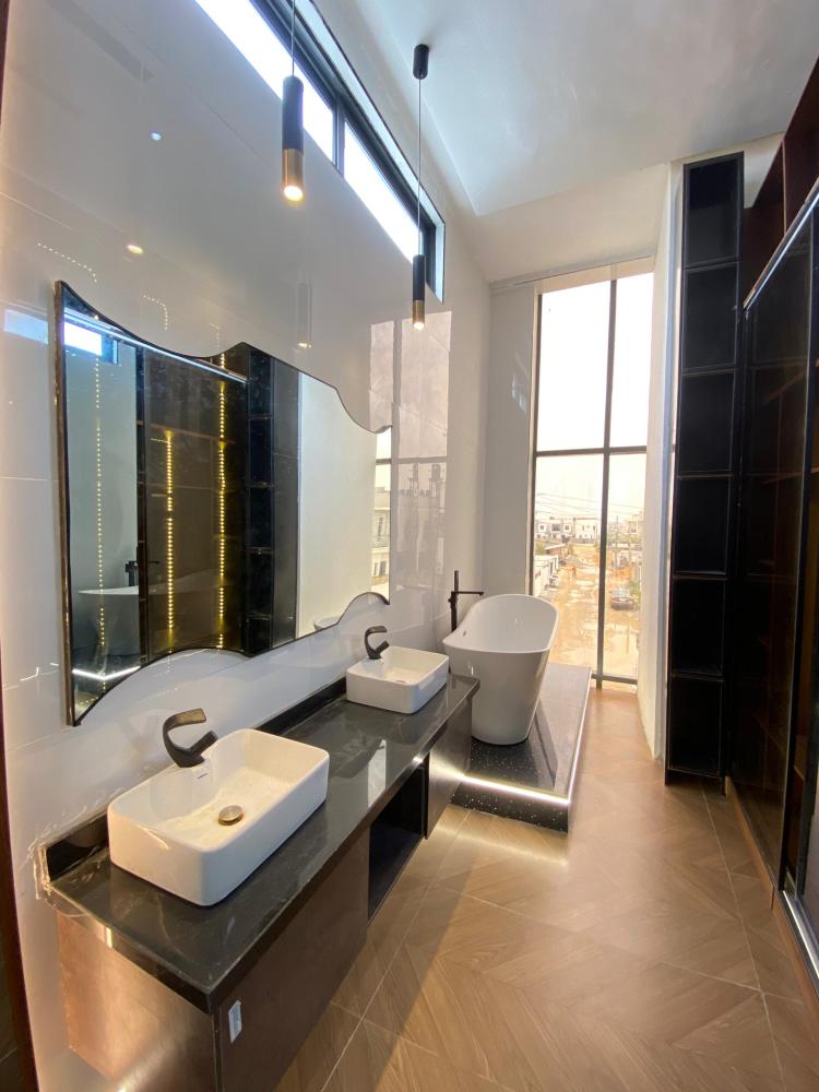 Tastefully Built 5 Bedroom Fully Detached Duplex with a Boys Quarter and Swimming Pool is Available For Sale at Ajah, Ajah Lagos.*