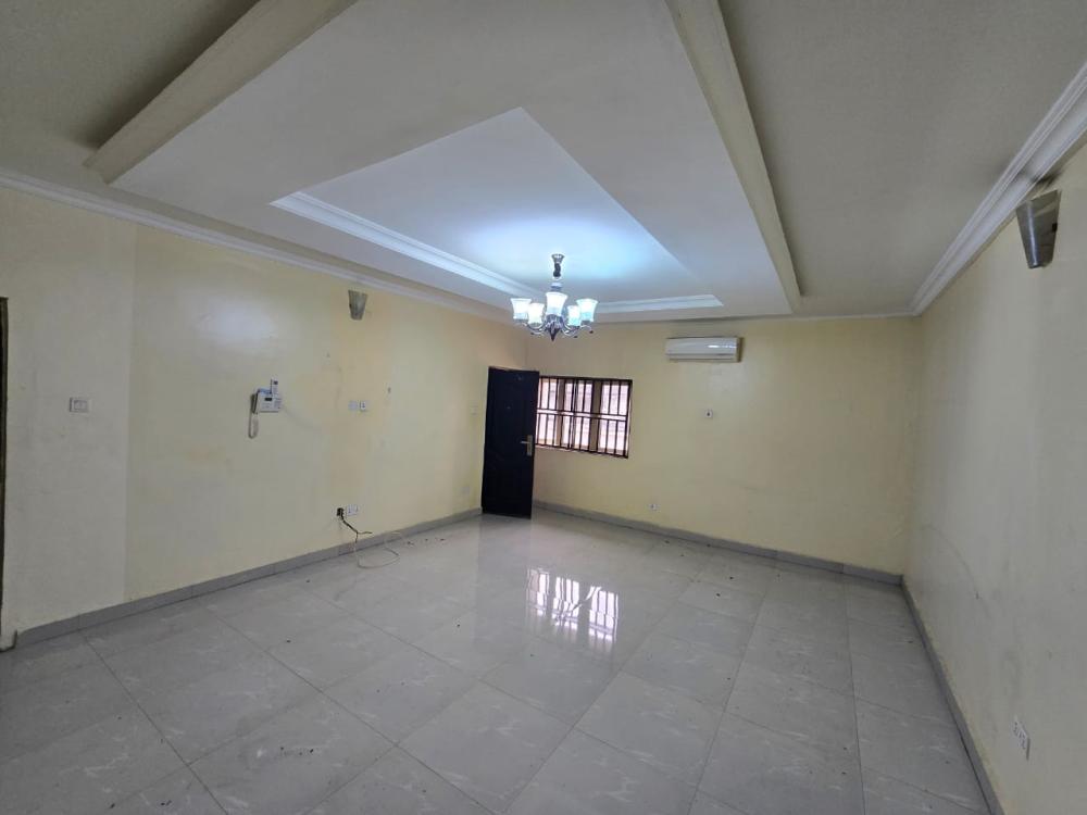 2 Bedroom Apartment Located at VI