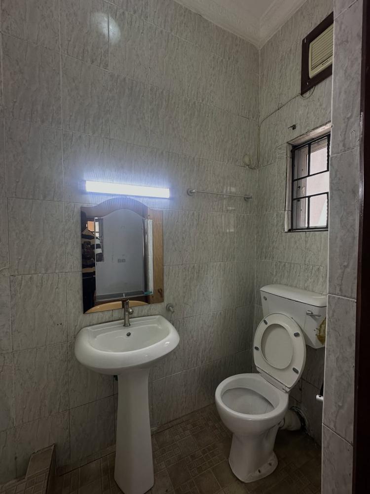 𝟑 𝐔𝐍𝐈𝐓𝐒 𝐎𝐅 𝟐-𝐁𝐄𝐃𝐑𝐎𝐎𝐌 𝐀𝐏𝐀𝐑𝐓𝐌𝐄𝐍𝐓𝐒 𝐖𝐈𝐓𝐇 𝐆𝐔𝐄𝐒𝐓 𝐓𝐎𝐈𝐋𝐄𝐓𝐒 𝐔𝐏 𝐅𝐎𝐑 𝐑𝐄𝐍𝐓