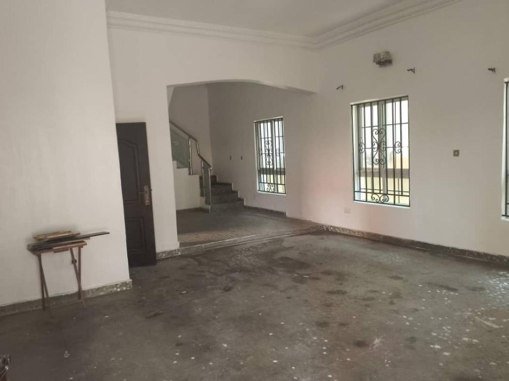 5 Bedroom Semi Detached Duplex for RENT Located at Off Chevron Drive, Lekki.