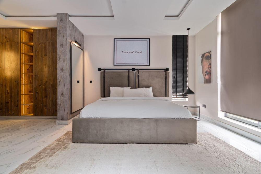 Luxurious 3bedroom penthouse villa with city view! Everything private! No parties allowed