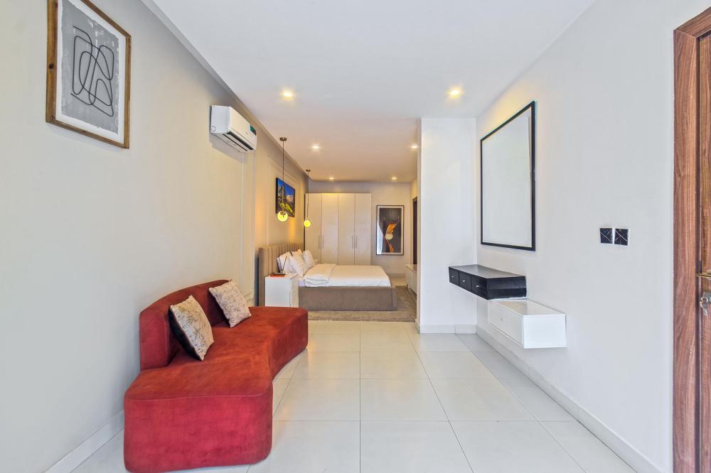 Luxurious 2 bedroom maisonette/ smart home with ps5