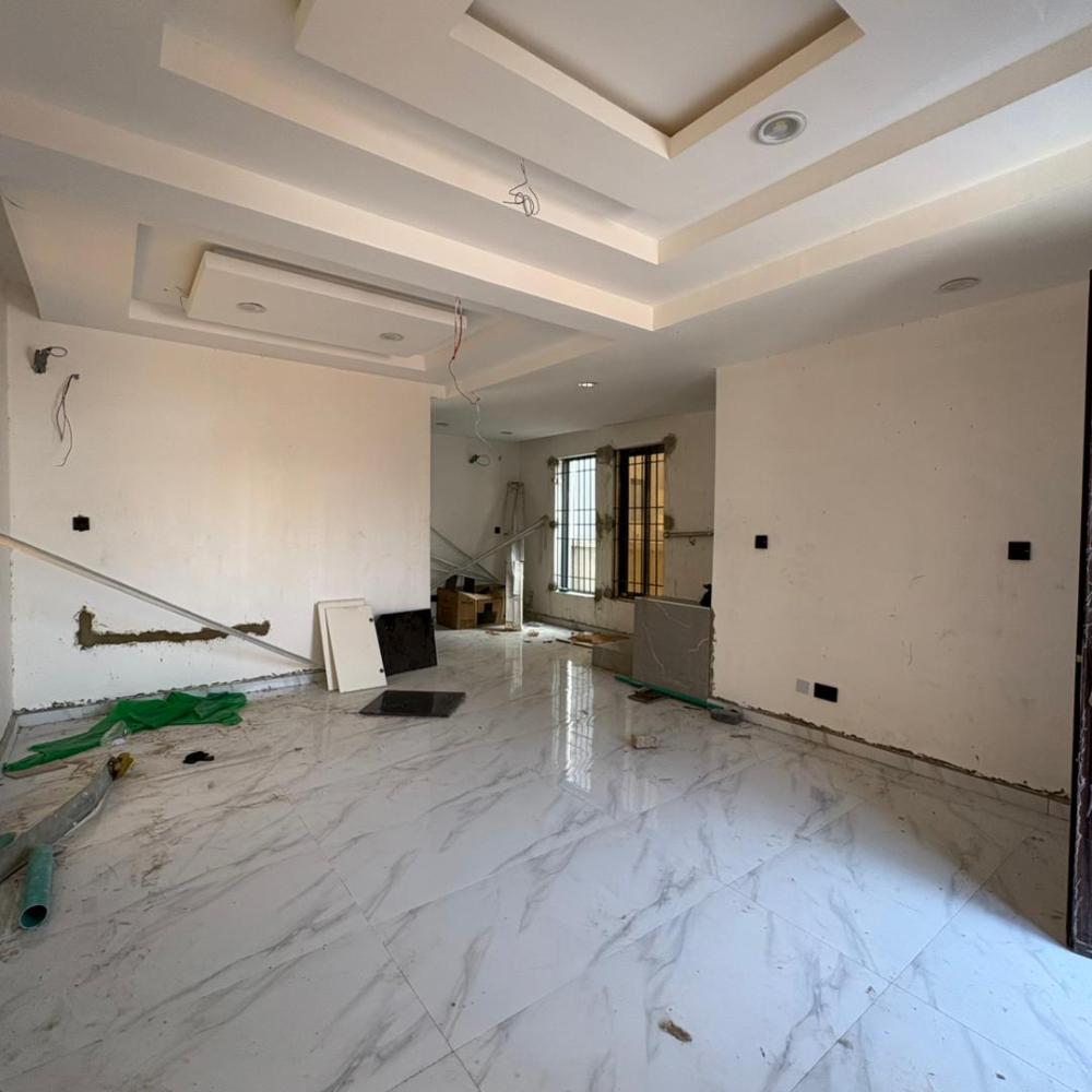 4 Bedroom Fully Detached Duplex with BQ for SALE Located at Lekki phase 1.