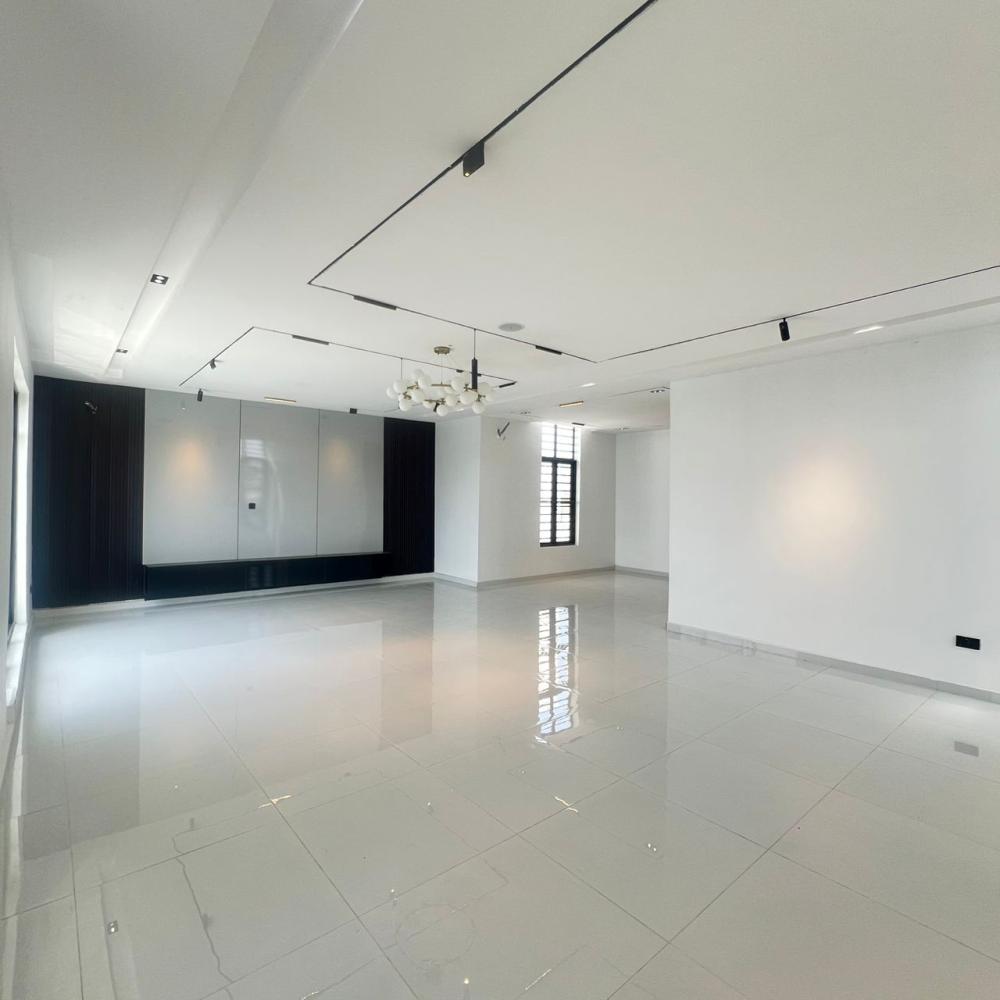 6 Bedroom Fully Detached Duplex With Boys Quarter for SALE Located at Chevron, Lekki.