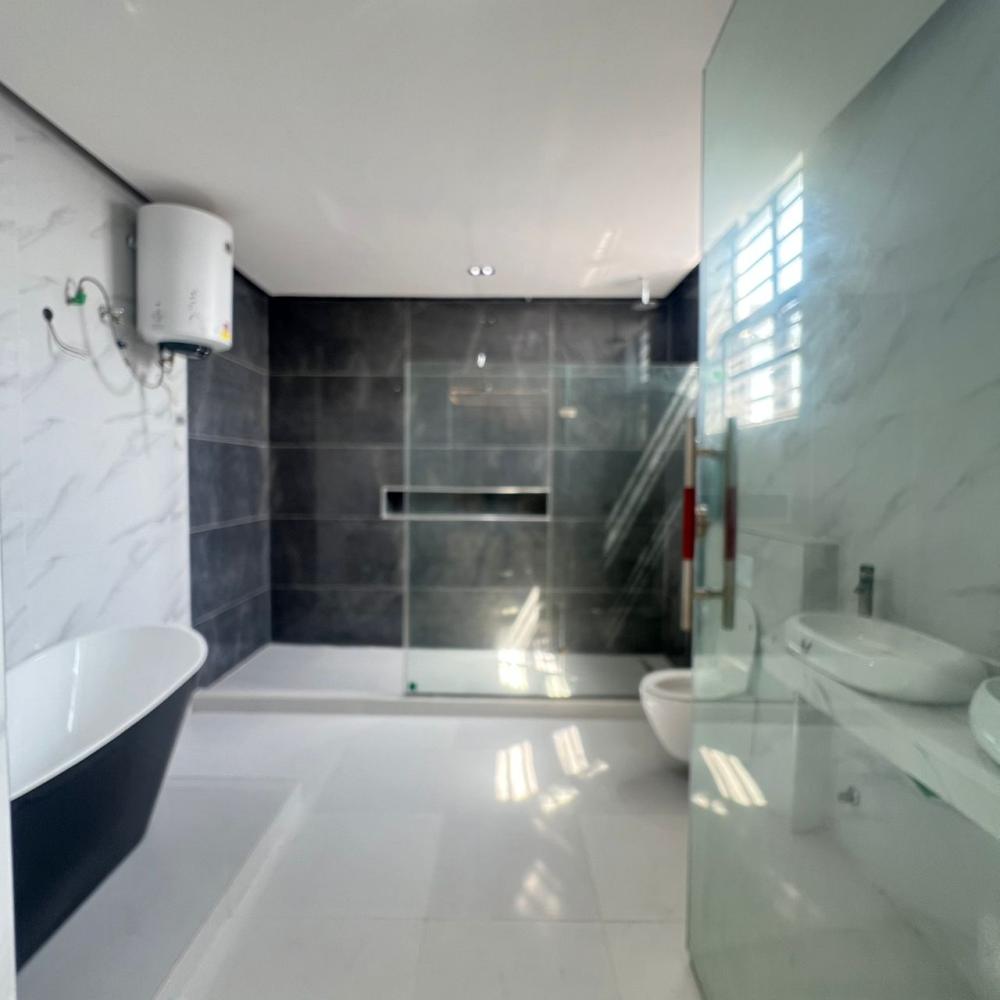 6 Bedroom Fully Detached Duplex With Boys Quarter for SALE Located at Chevron, Lekki.