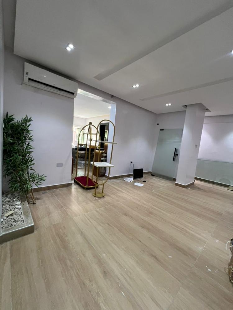 Office/ Shop Space Available For RENT and Located at Lekki phase 1.