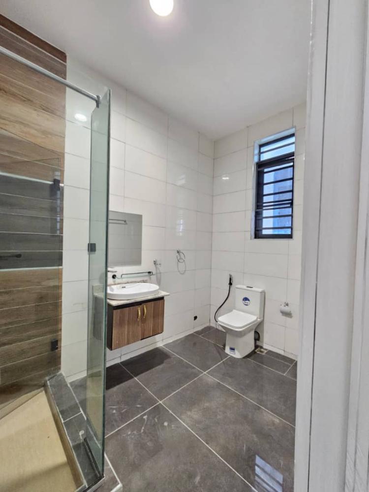 5 Bedroom Detached Triplex + BQ For SALE Located At Ikota, Lekki County.