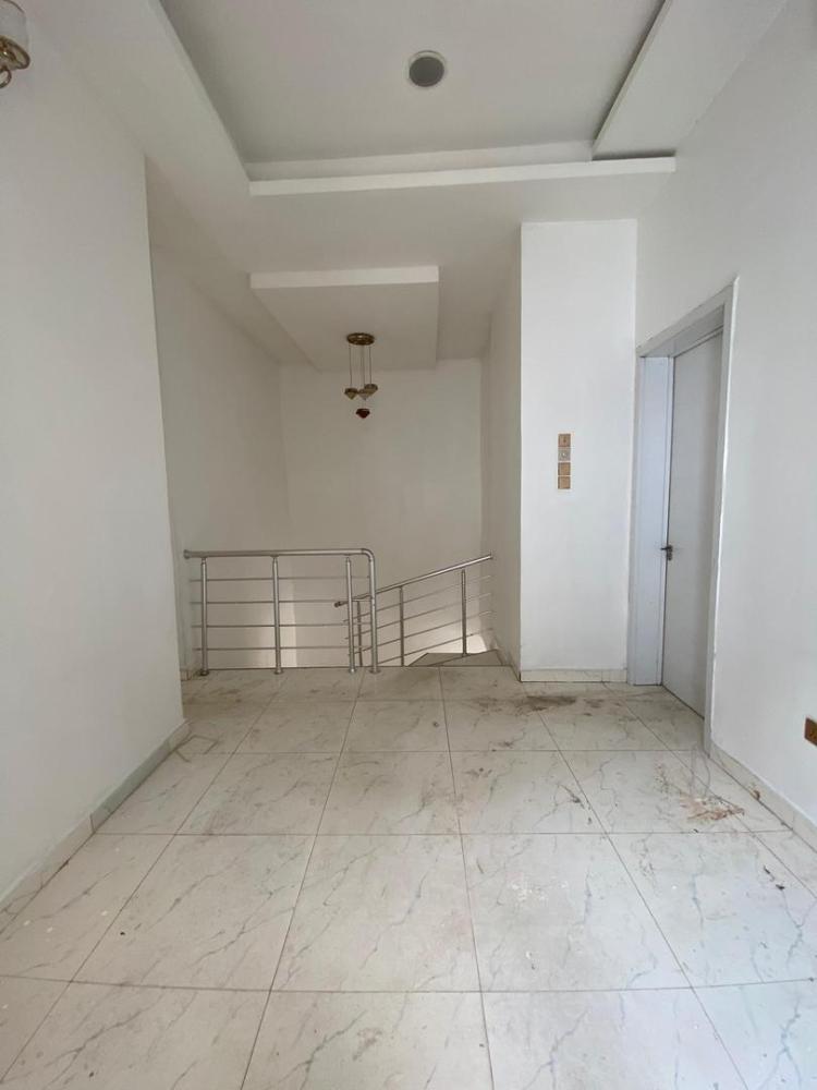 4 bedroom semi detached duplex with bq